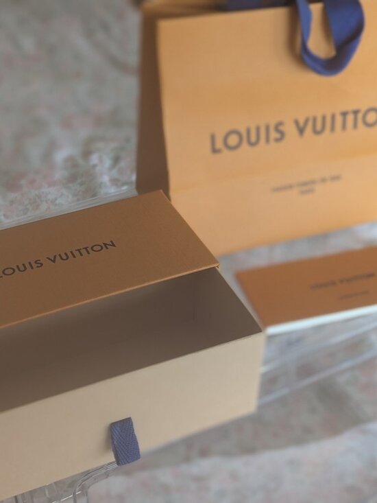 Louis Vuitton Sunglasses Women-New